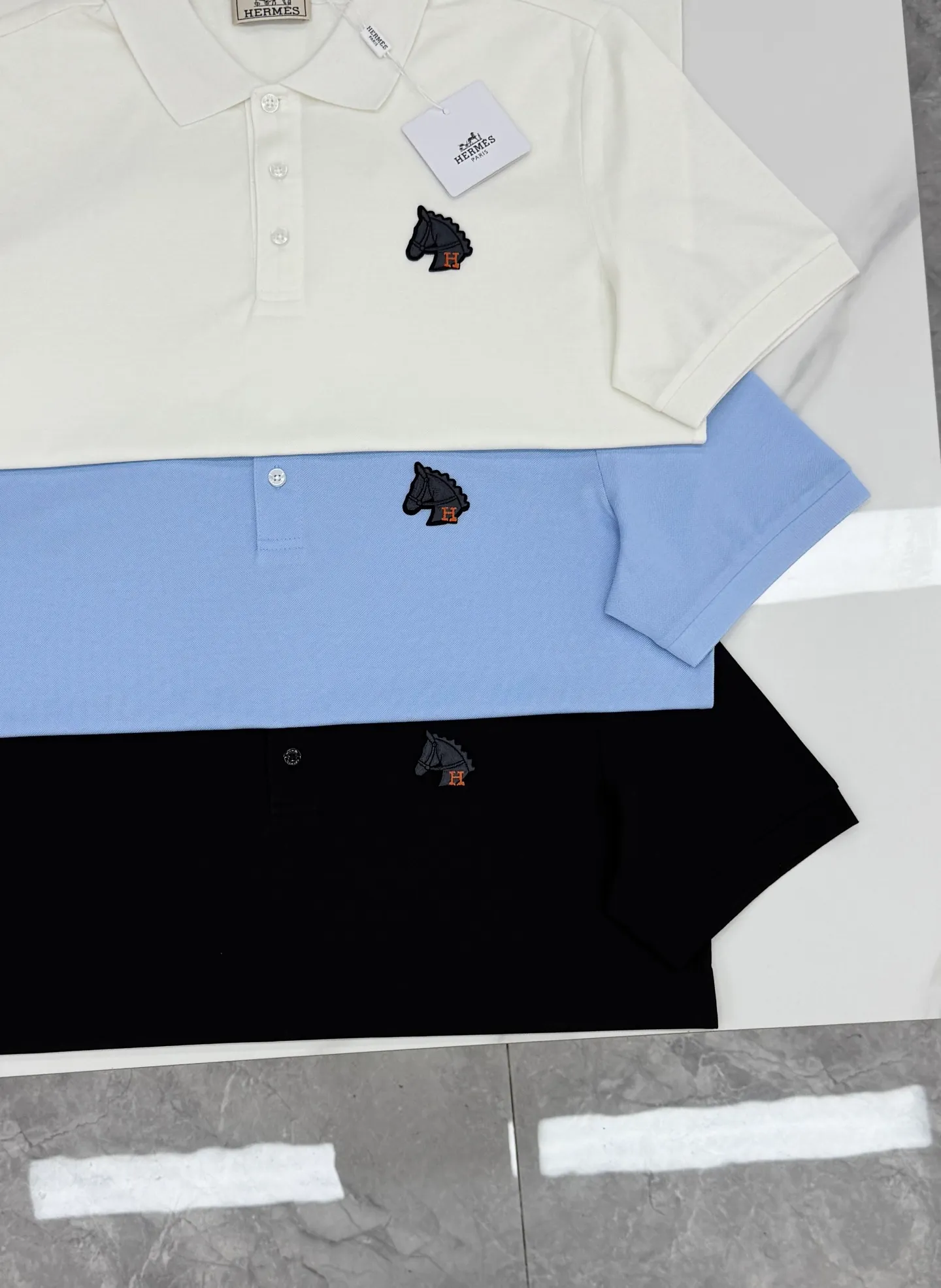 ⚜️HERMES New Arrival Polo ，Classic + ， 。 ， ✨ Breathable ， OK！ ， ， Versatile。Light Blue ， ， 👍🏻 ！ ：White. .Black.Sizes：M-3XL（S 4XL ） ❗️175/140 L